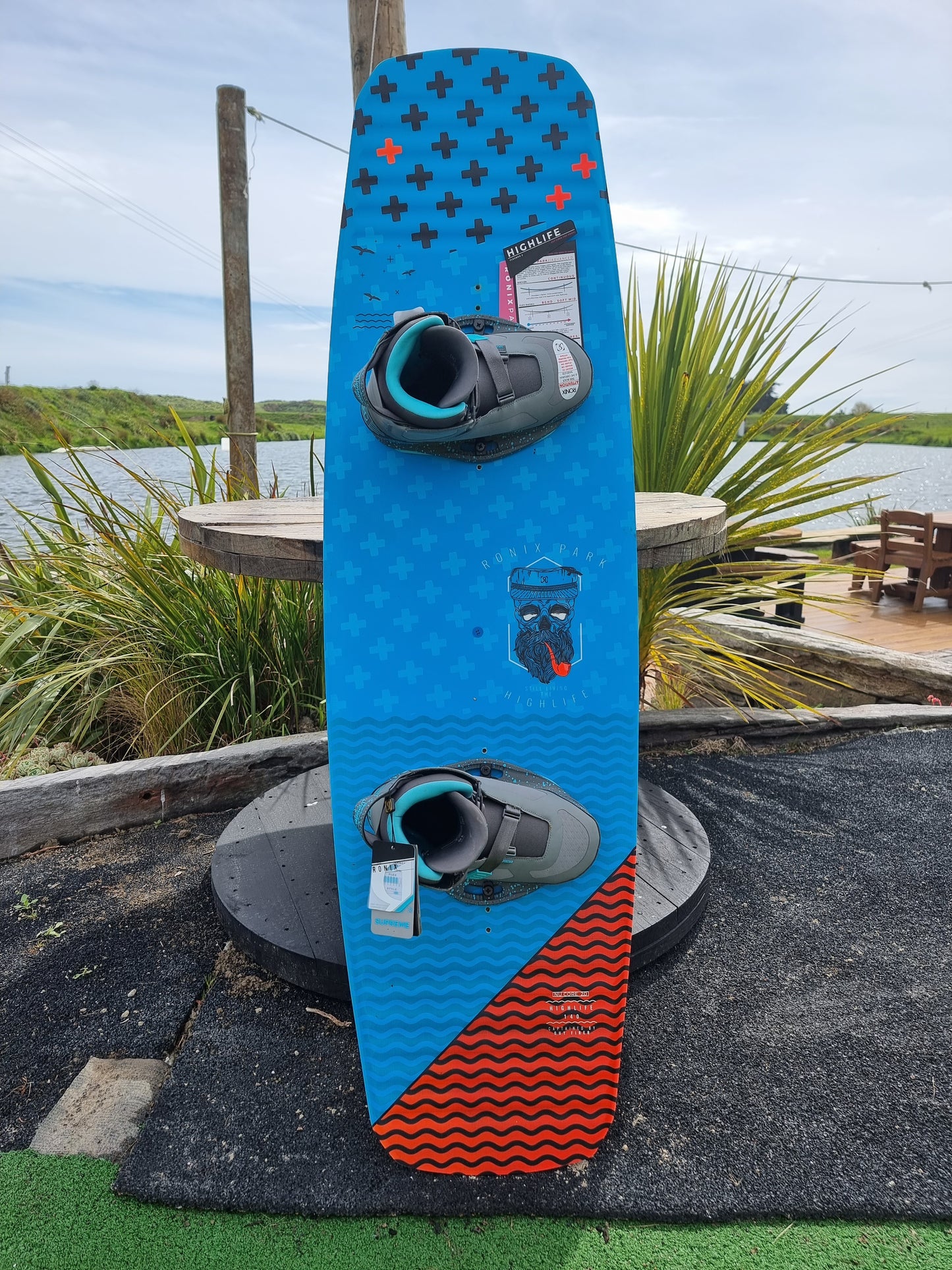 Ronix Highlife 140cm with Ronix Supreme Sz10 Boots